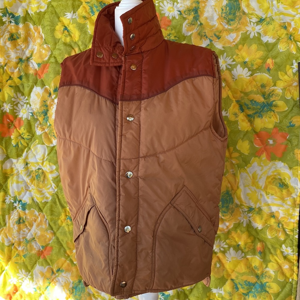 Vintage Windcrest size medium puffer snap front vest